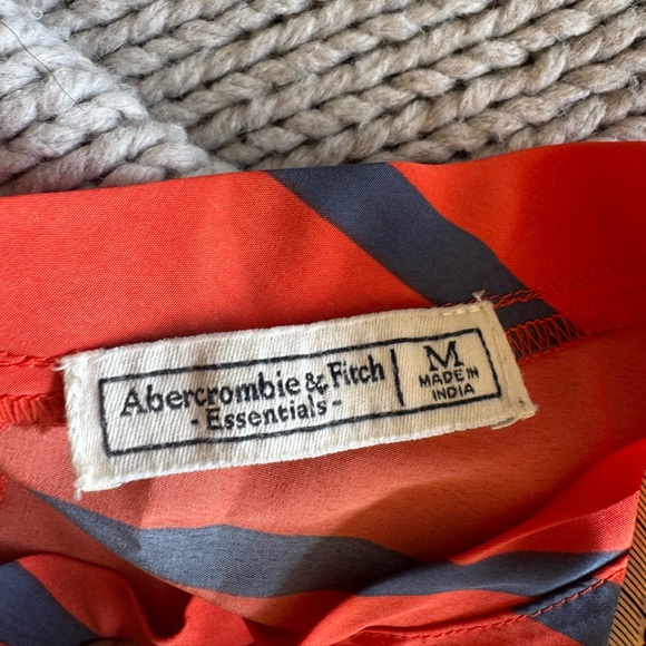 Abercrombie & Fitch Striped Top, split back - Picture 8 of 8